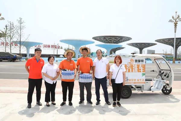 乾港集團高層慰問一線員工 乾港集團高層慰問一線員工